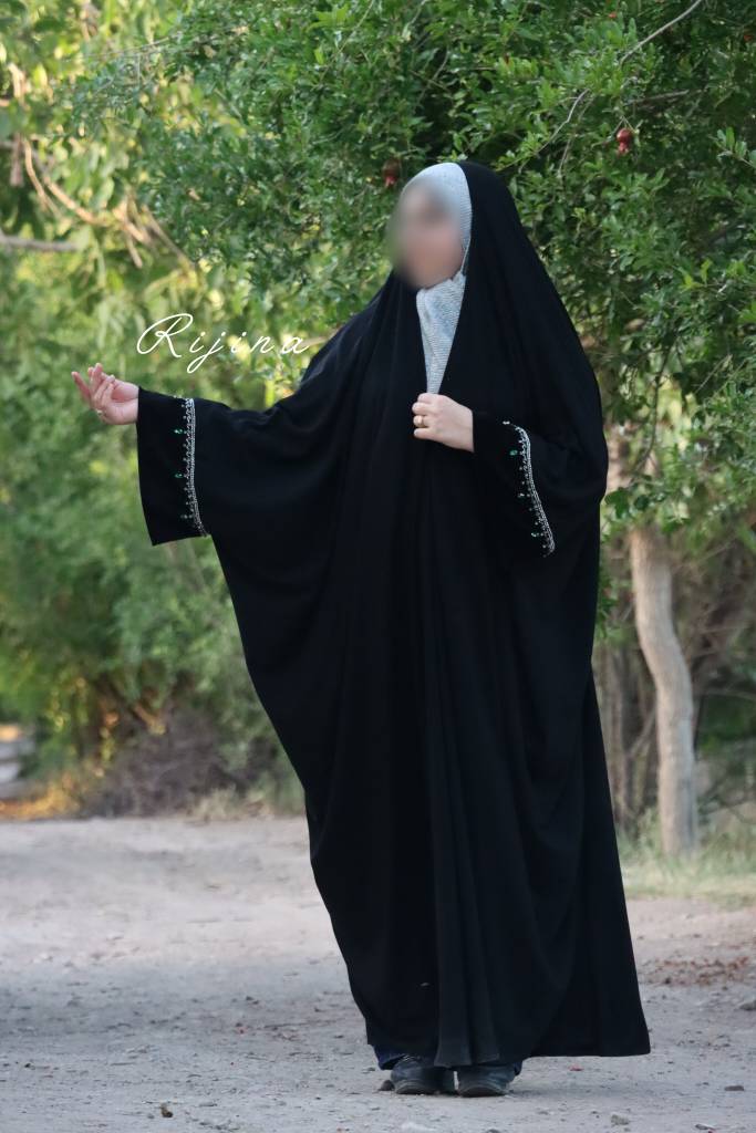 خیاطی زنانه و مزون ریجینا در گناباد